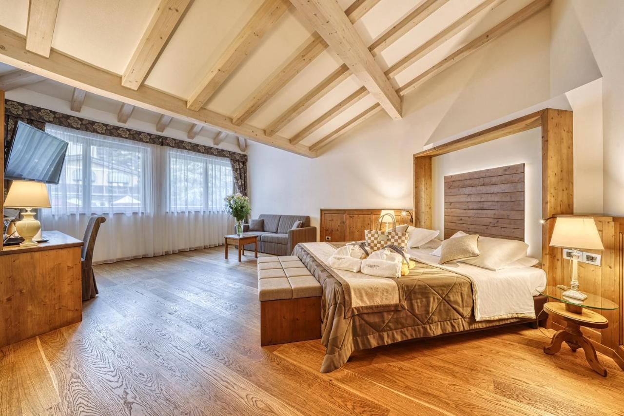 Junior Suite,1499065822:JPEG